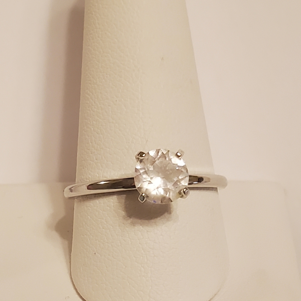 Vintage Uncas Silver Solitaire Crystal Ring - Picture 13 of 13